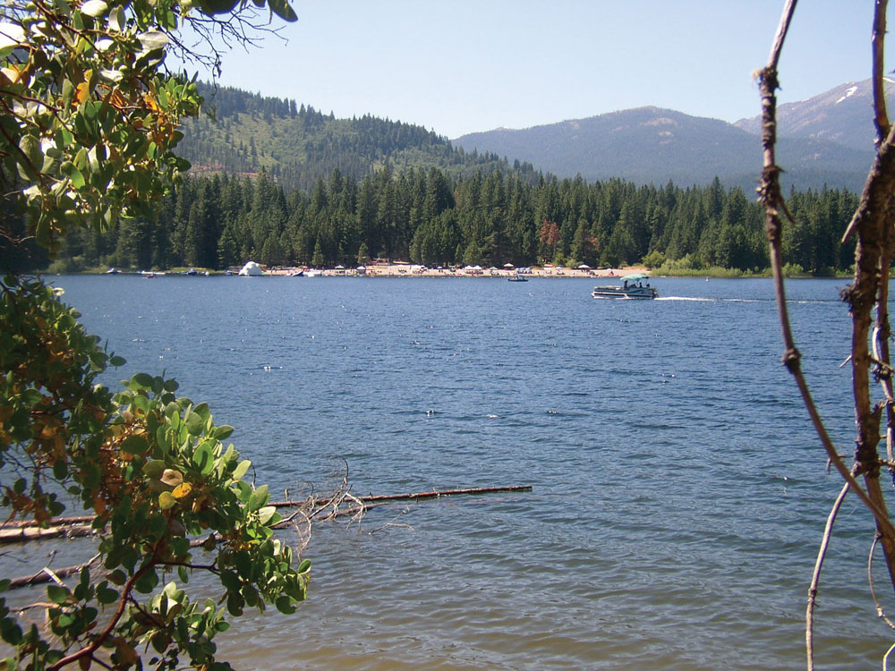 Lake Siskiyou recreation area Resort development near city of Mount Shasta