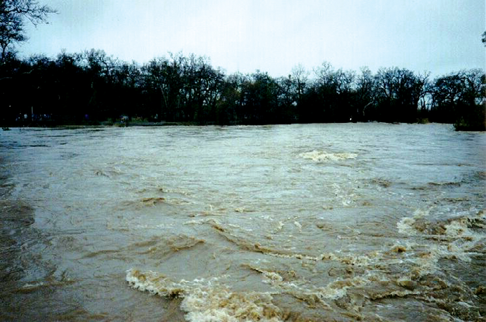 Flood flow in Lindo Channel