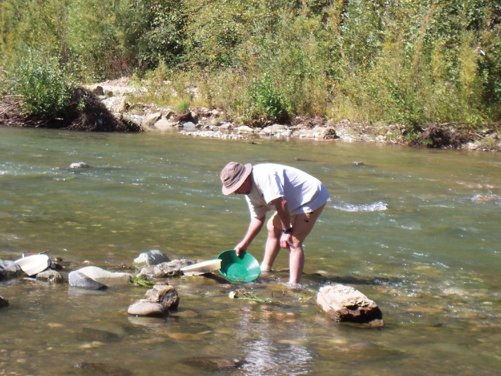 Gold panning on Bear River